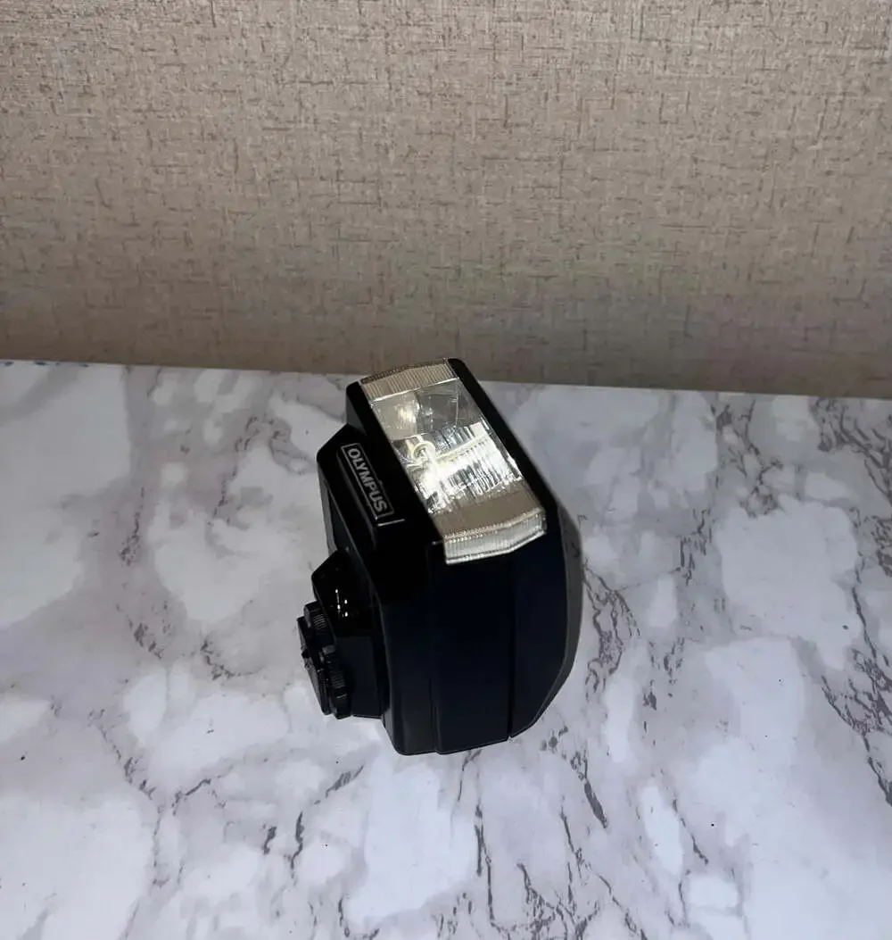 VTG Olympus Electronic Flash T20 for OM Series Cameras